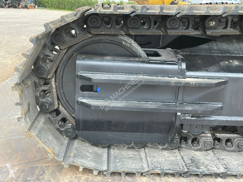 Rýpadlo JCB 245 HD LR