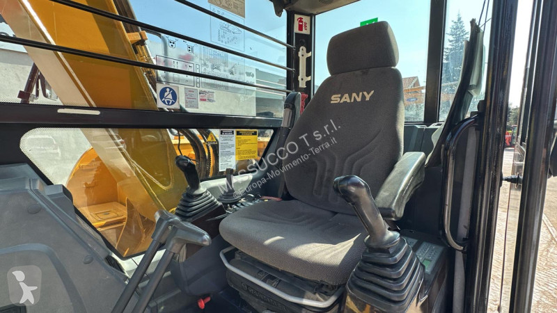 جرافة Sany