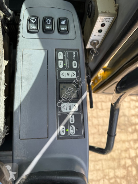 جرافة Komatsu 220-7 - 220 - 200 -