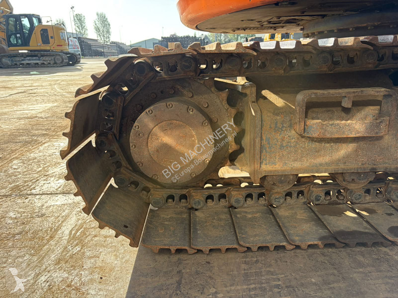 جرافة Doosan 5