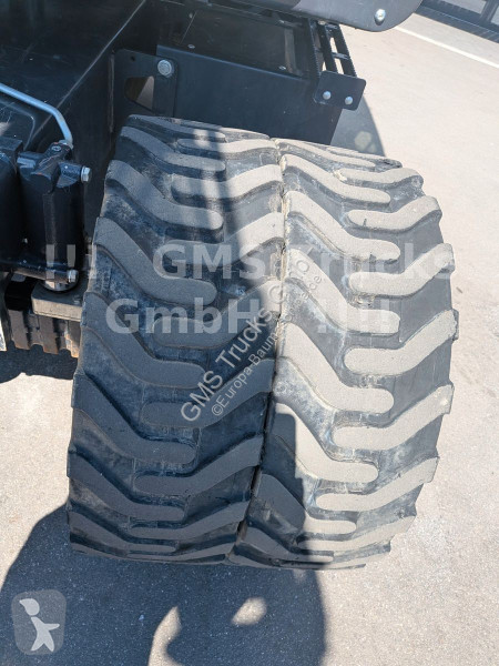 Lopatový nakládač Yanmar 5 W / POWERTILT / 3...