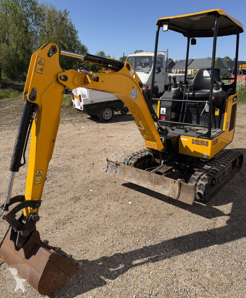 جرافة JCB