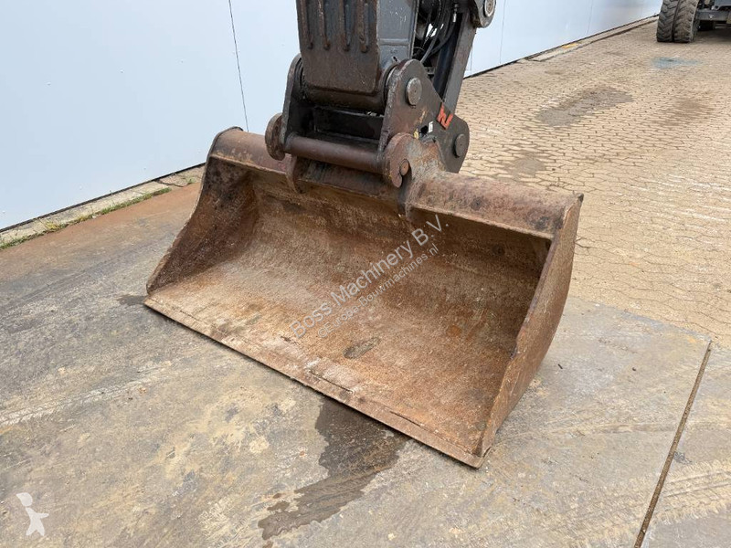 Rýpadlo Volvo EL - Quick Coupler / Hammer Lines...