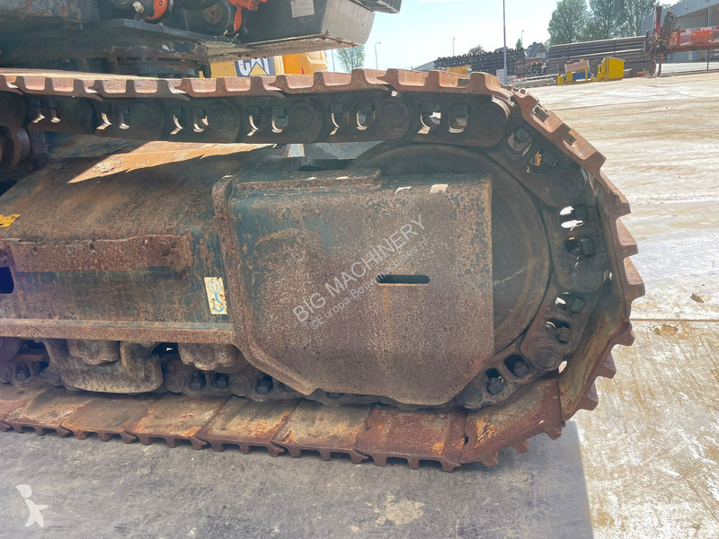 Rýpadlo Hitachi