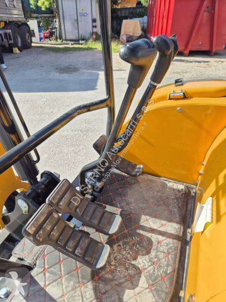 Lopatový nakládač JPC HT20