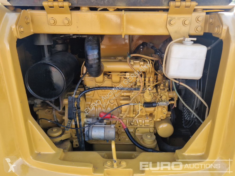 جرافة Caterpillar 305.5 E2