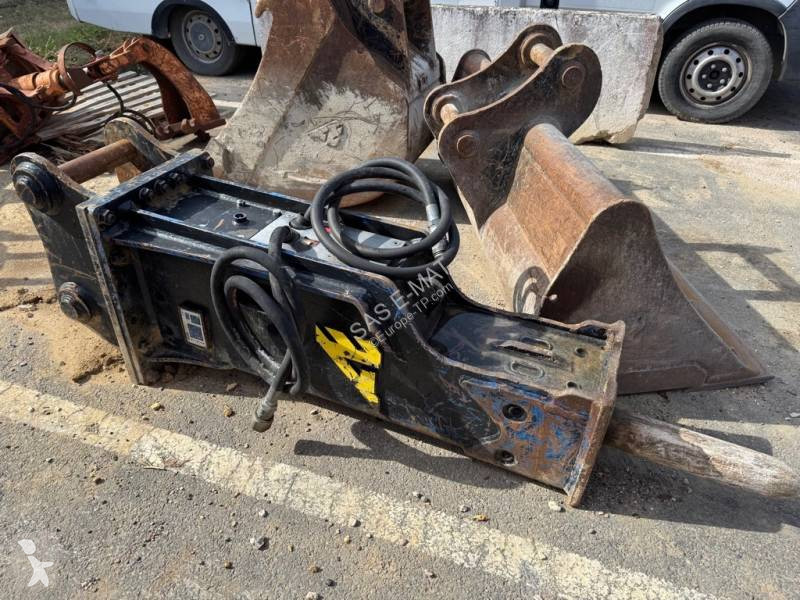 Escavadora Komatsu PW180-7E0