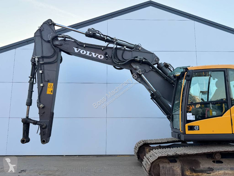 Rýpadlo Volvo L - Triple Boom / Hammer Lines