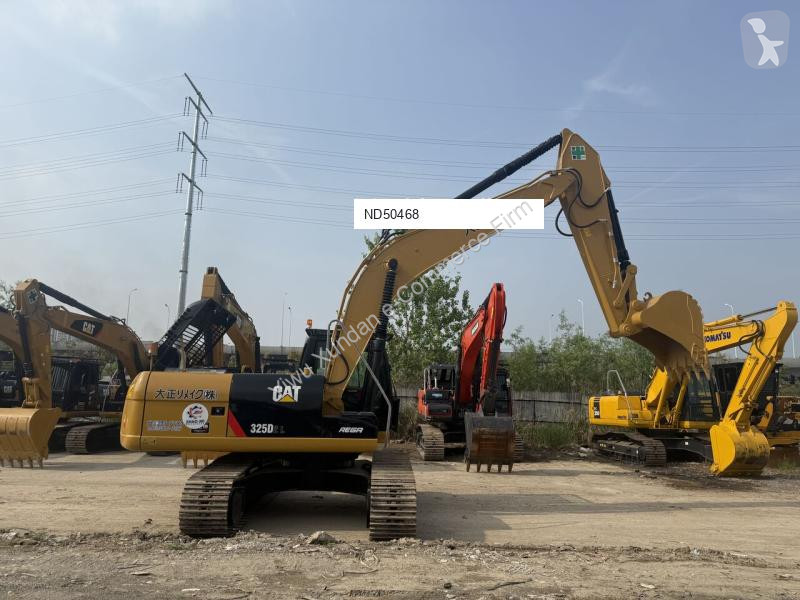 Escavatore Caterpillar 2L
