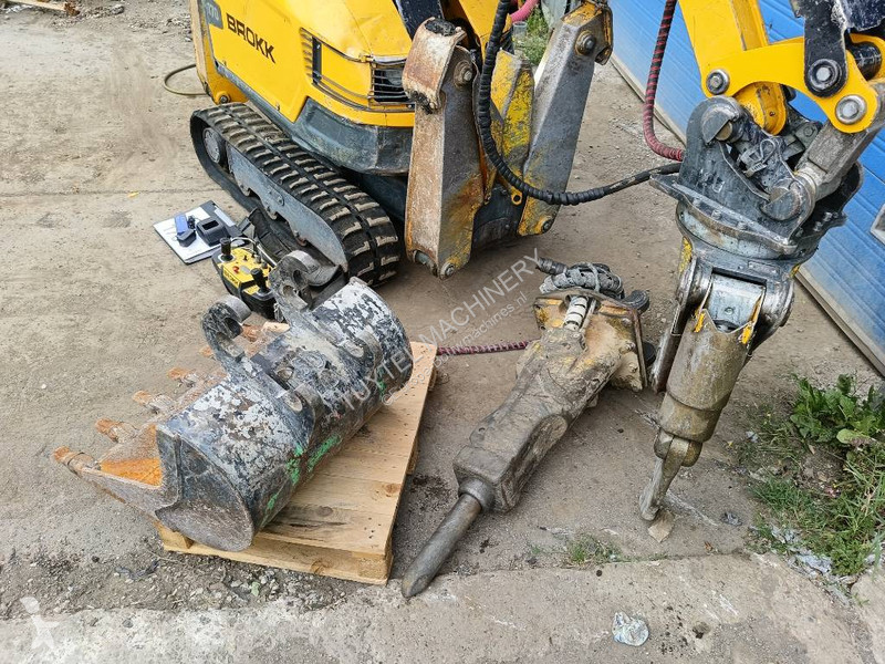 Skovl Brokk 170 demolition robot remote radio...