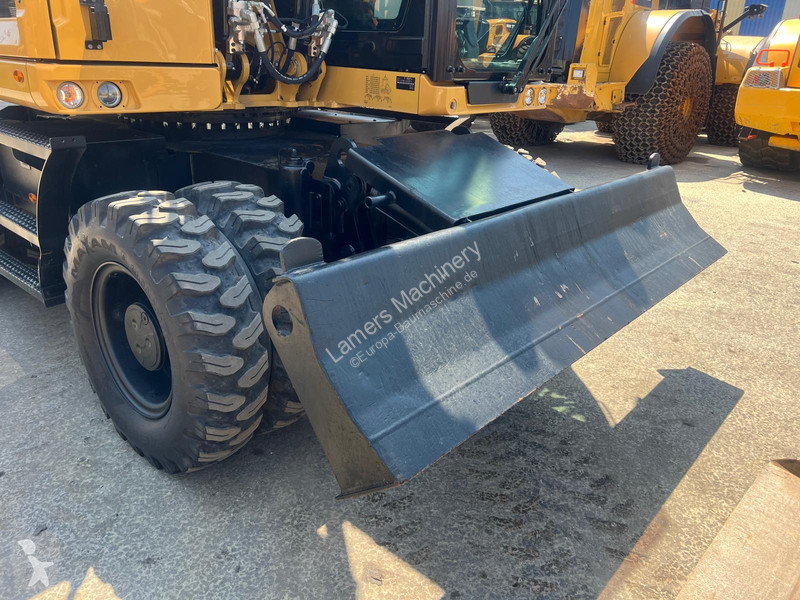 جرافة Caterpillar next gen