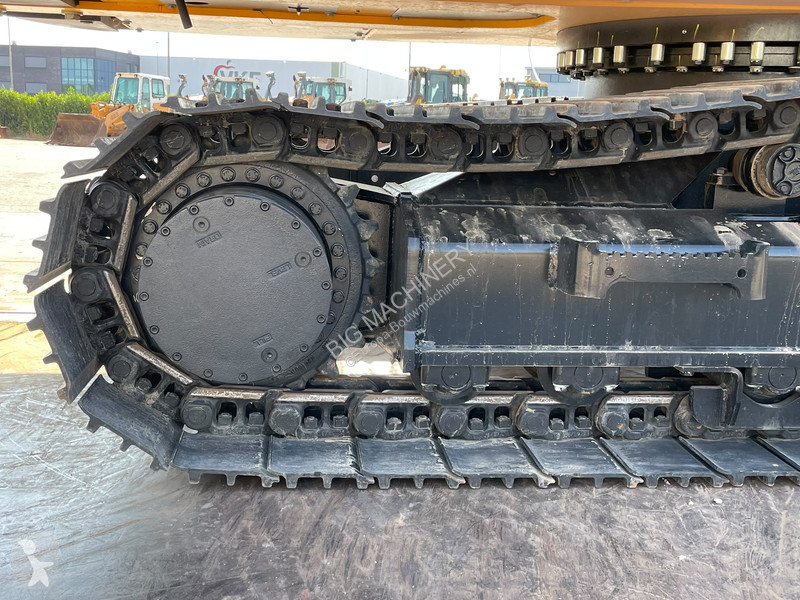 جرافة JCB 205