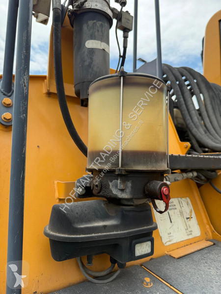 جرافة Liebherr ZW