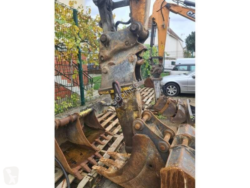 Lopatový nakládač Case CX75C