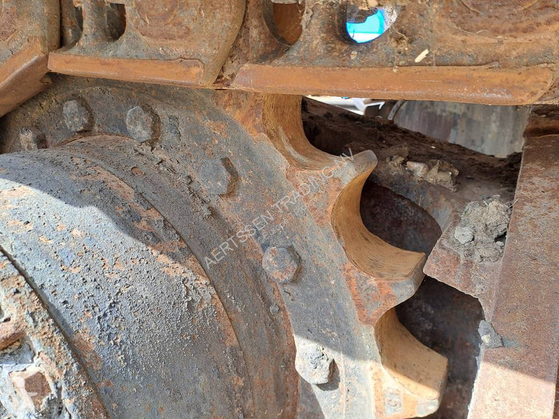 جرافة Caterpillar UHD