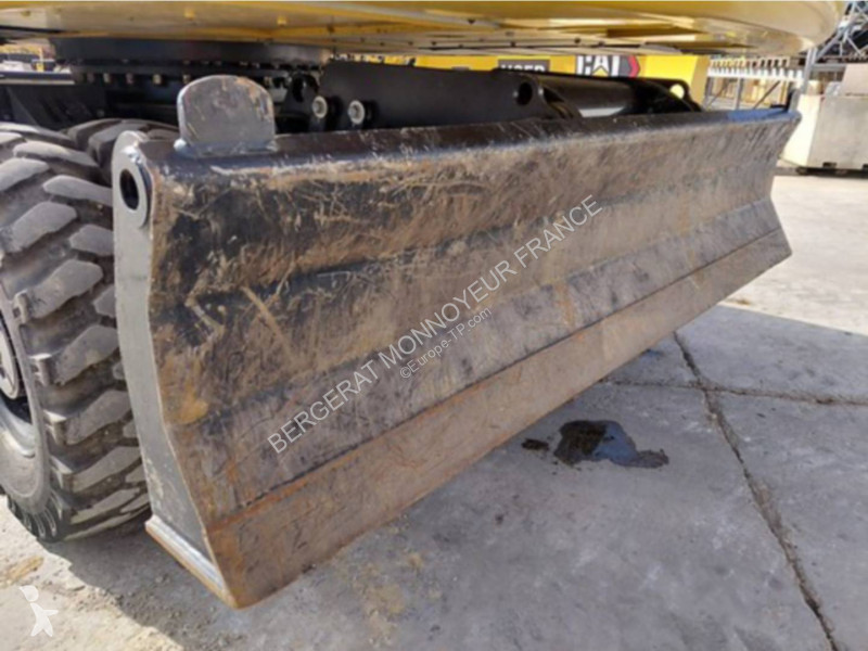 Багер Caterpillar M320F