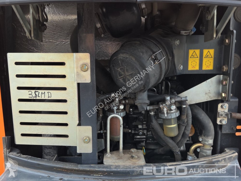 جرافة Hitachi ZX26U-5A CR