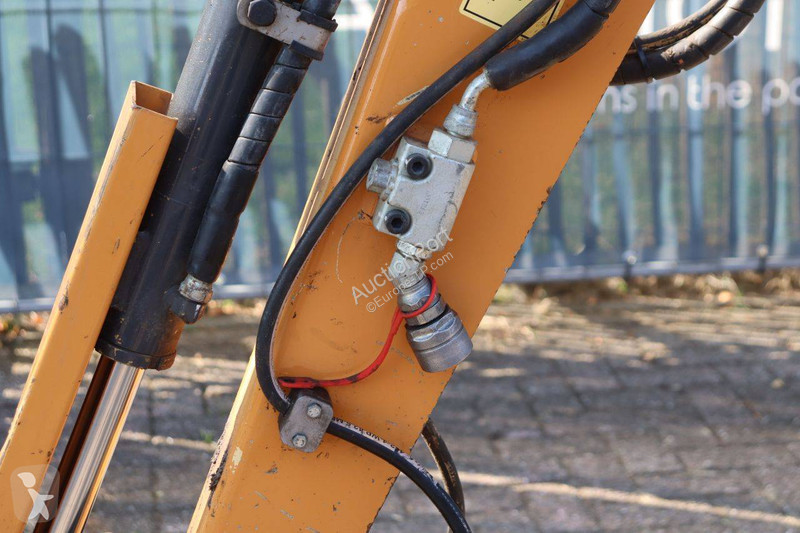 جرافة Case CX17C