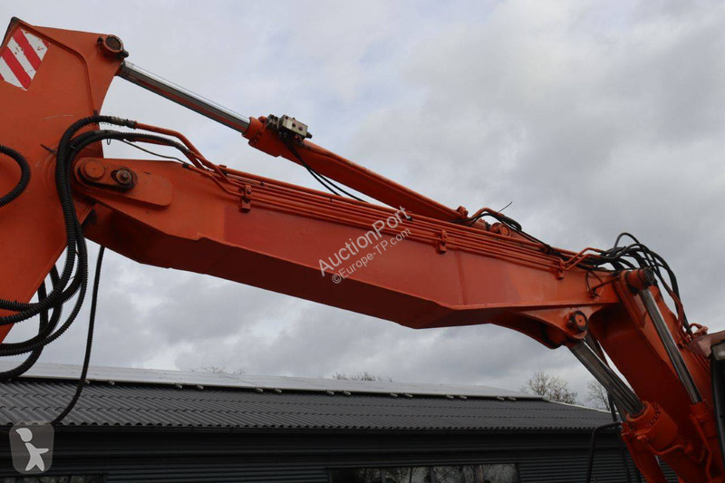 Rýpadlo Hitachi
