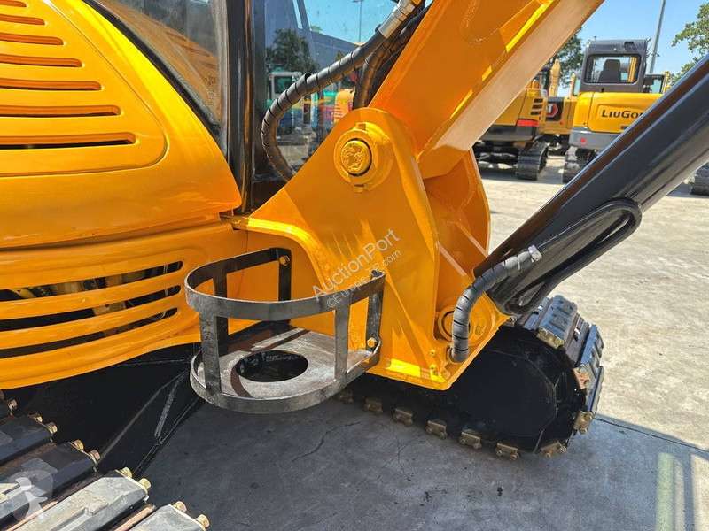 Rýpadlo JCB 8056