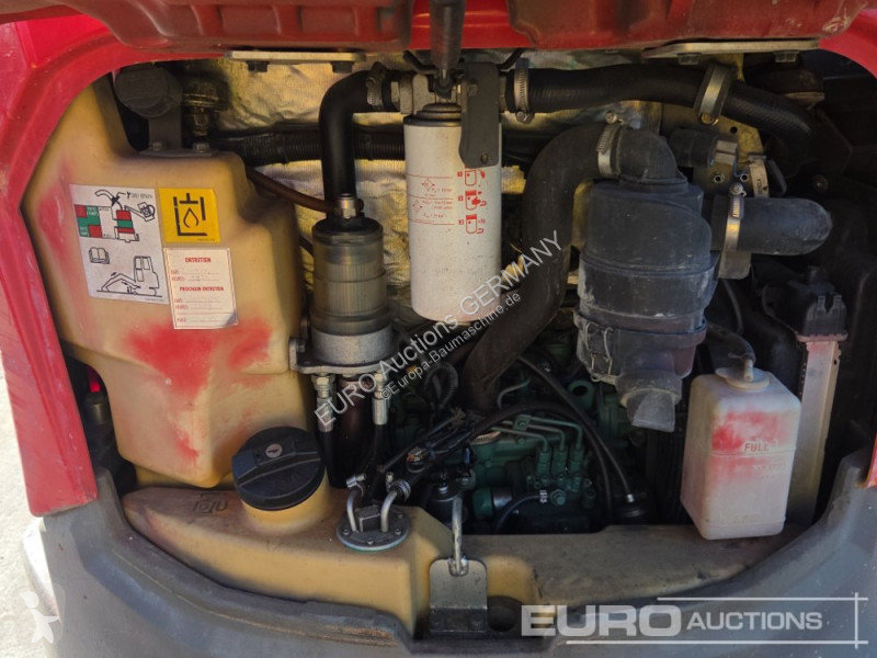 جرافة Volvo ECR25D