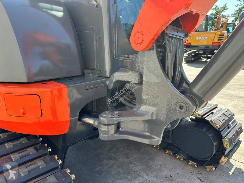 Pelle Kubota Kubota