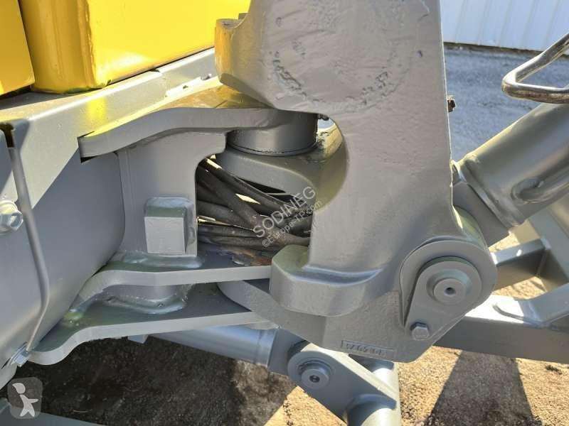 Skovl Volvo