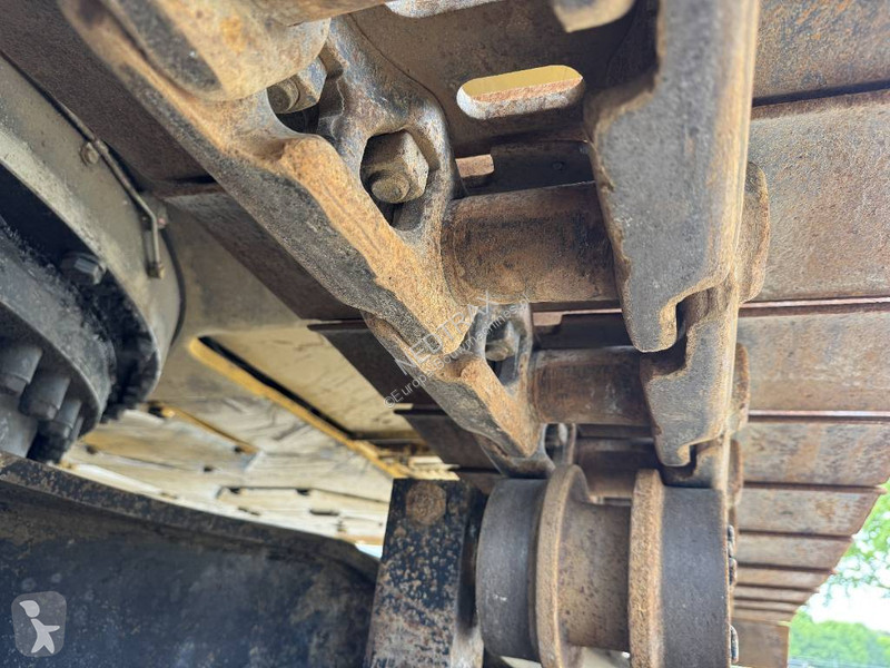 Escavatore Caterpillar L