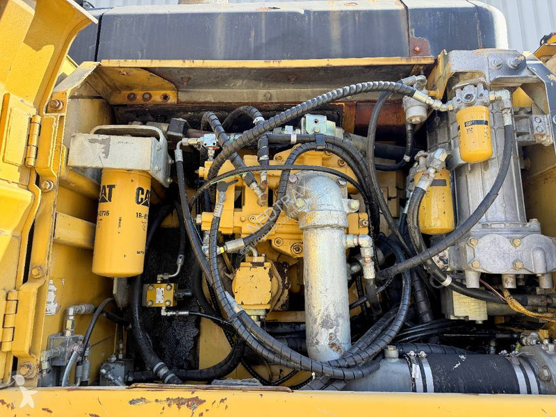 جرافة Caterpillar L UHD Demolition 27M + SHEAR