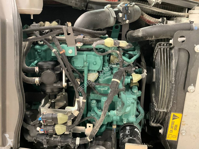 جرافة Volvo ECR F