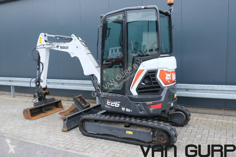 Lopatový nakládač Bobcat E 26 | 2024 | 728h |...