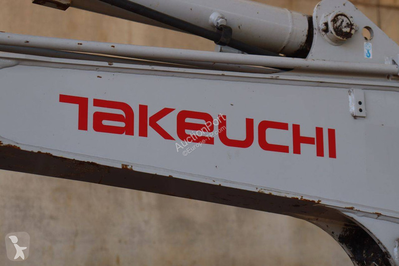 Lopatový nakládač Takeuchi