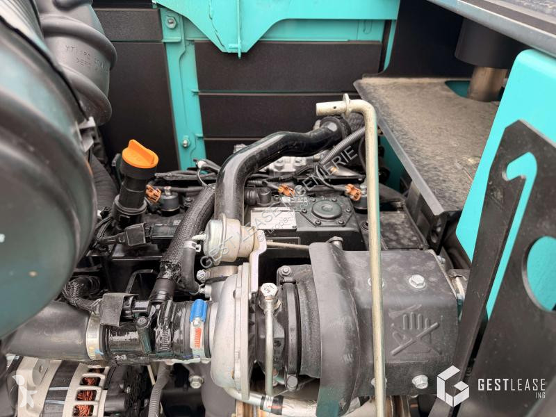 Excavadora Kobelco  SK75SR-7