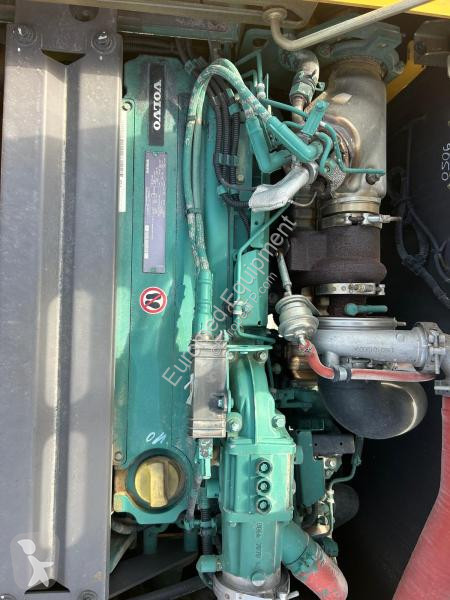 Pelle Volvo EW180