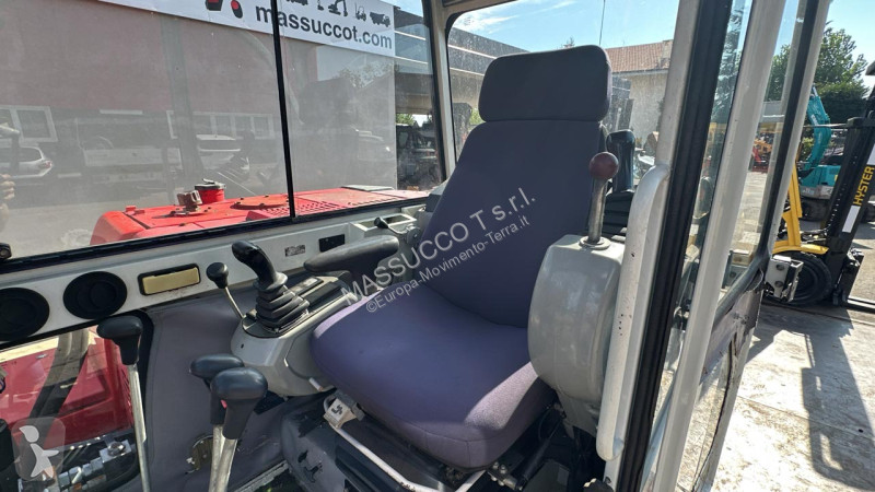 Pelle Neuson 8002