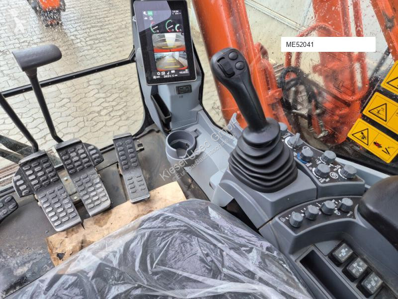 Excavadora Hitachi 7