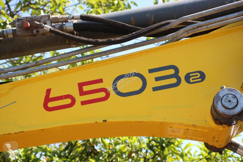 Excavadora Neuson 6503