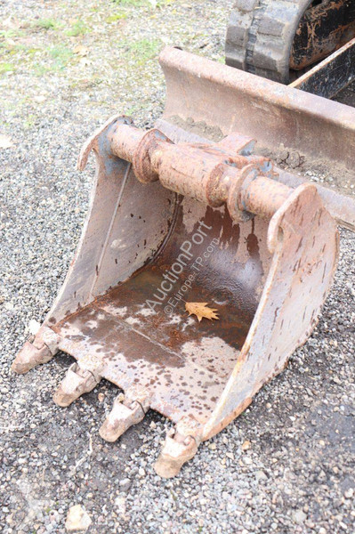 جرافة Yanmar 4