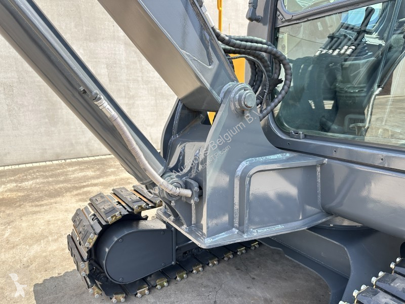 Багер Volvo EC60