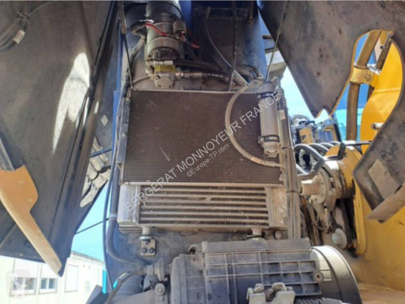 Багер Caterpillar M315D