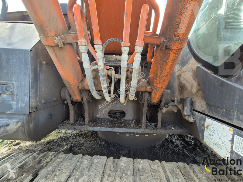 Багер Hitachi 225UsLC-3