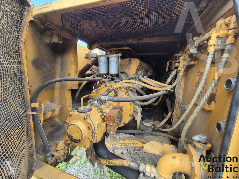 Багер Liebherr R 902