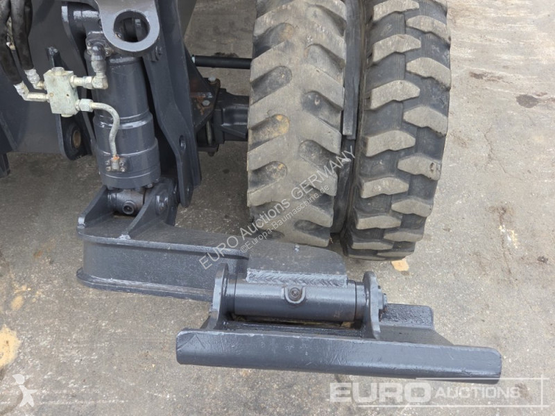 Екскаватор Komatsu PW118MR-11