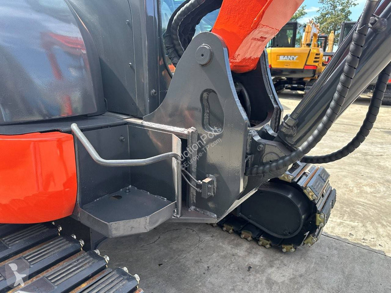 Excavadora Kubota KX165-5