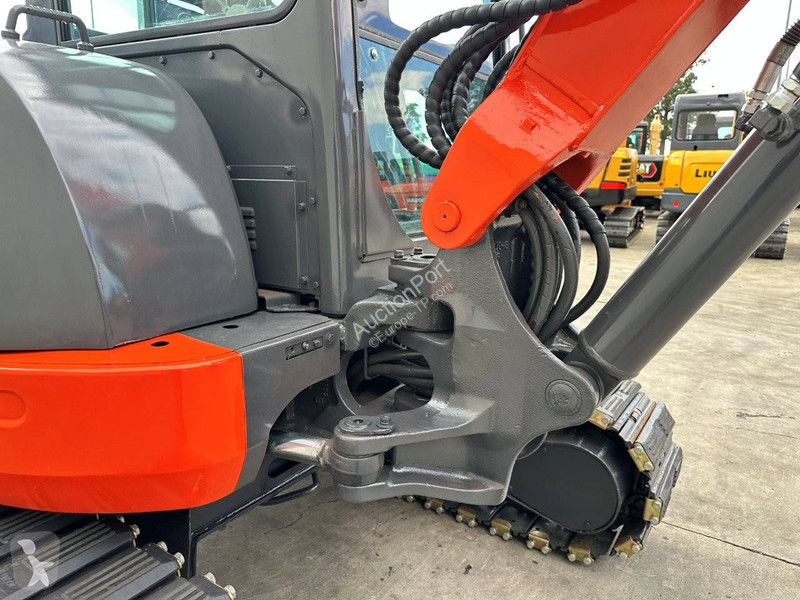 Excavadora Kubota KX155-3SZ