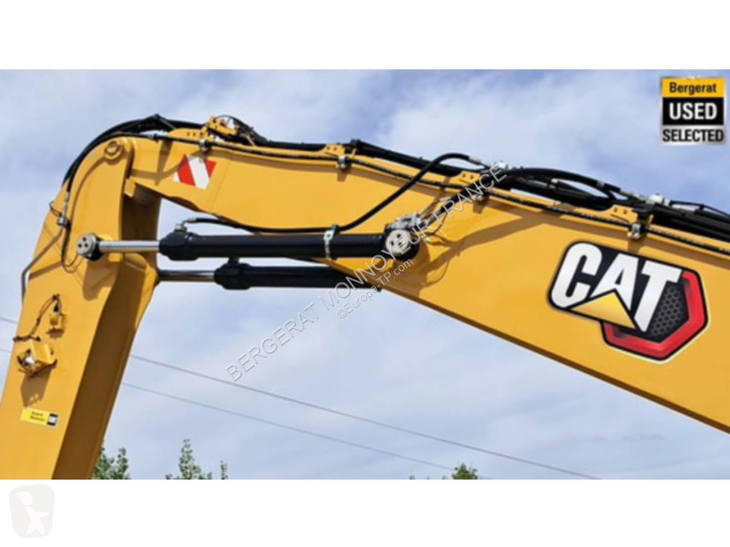Escavadora Caterpillar MH3024