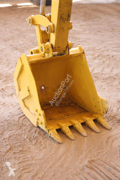 Excavadora Komatsu 7