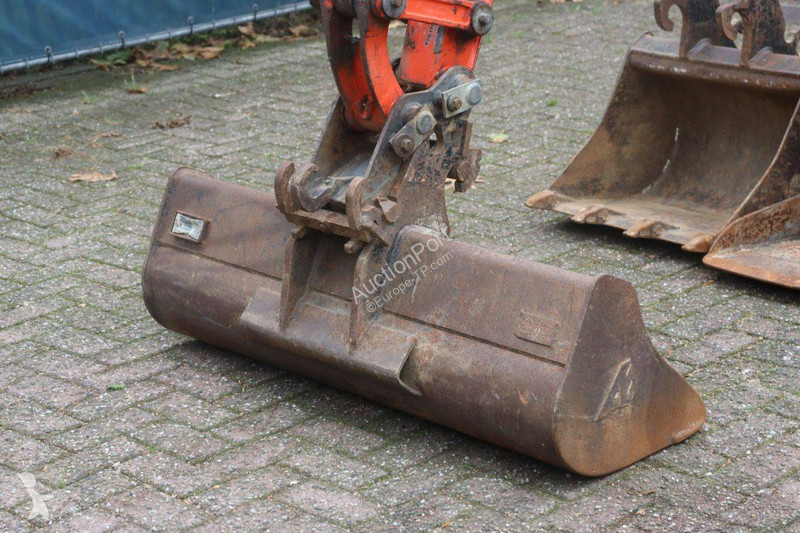 Excavadora Kubota KX030-4