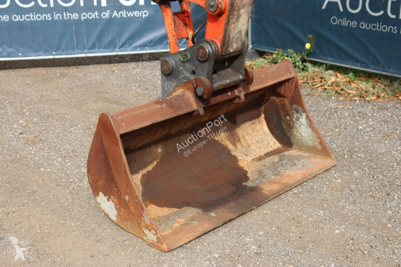 Excavadora Kubota KX080-4