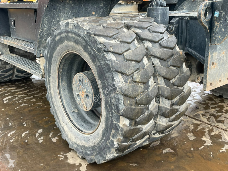 جرافة Hitachi ZX190W-6